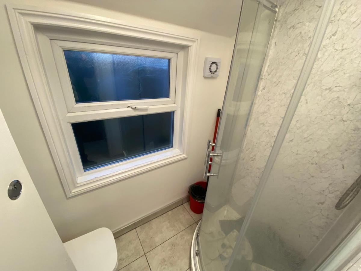 Small Single Room Walking Distance To Hove Station Εξωτερικό φωτογραφία